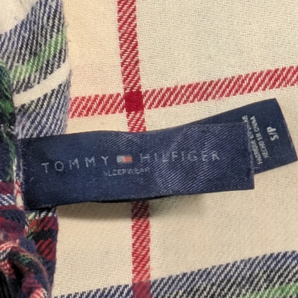 Tommy Hilfiger Red and Blue Plaid Sleepwear - Picture 6 of 11